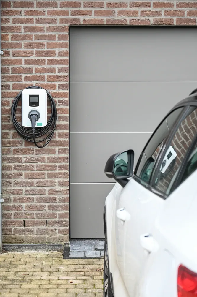 Installer une borne de recharge à Péruwelz : quelles aides et démarches ?
